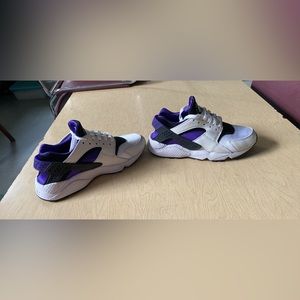 Nike Huraches, only worn a couple times very good condition